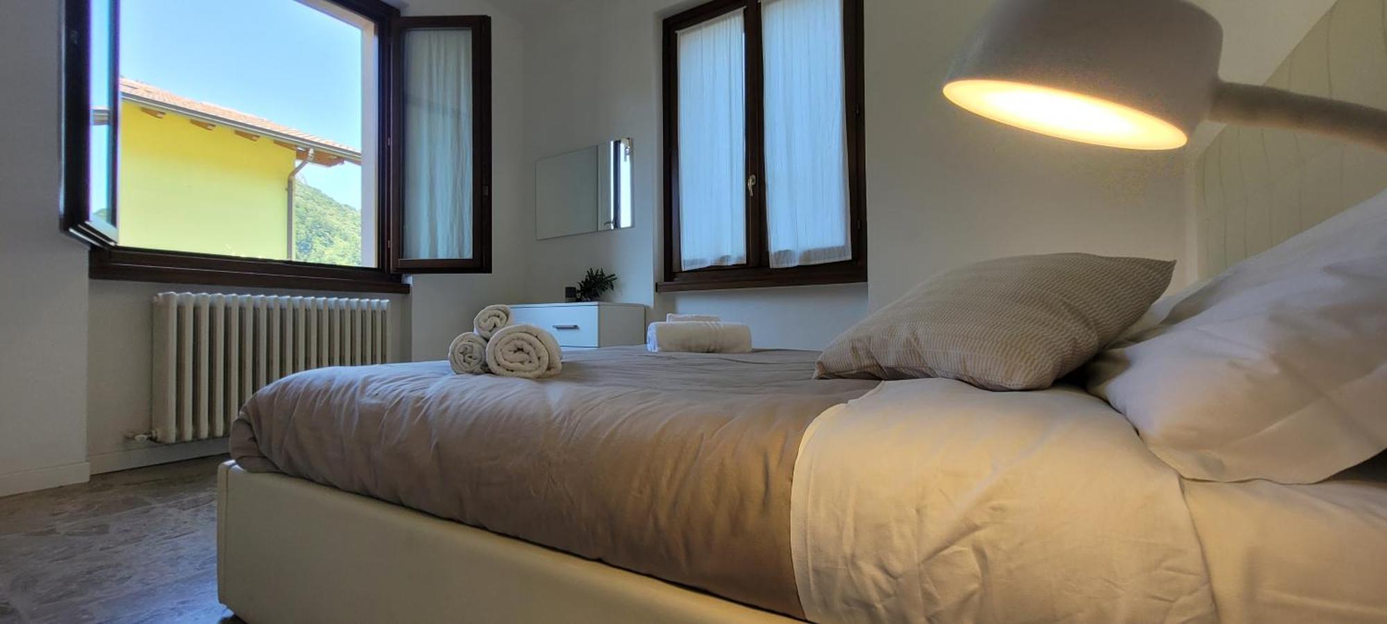 Terrazza Fucinetta Apartment Introbio Екстериор снимка