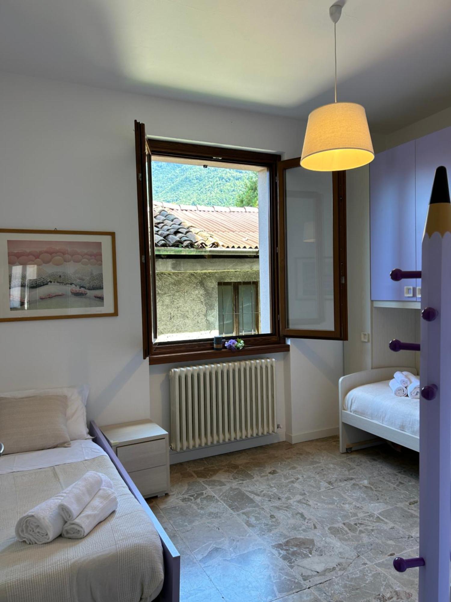 Terrazza Fucinetta Apartment Introbio Екстериор снимка