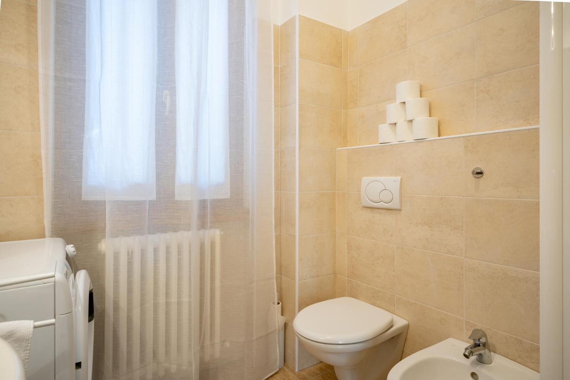 Terrazza Fucinetta Apartment Introbio Екстериор снимка