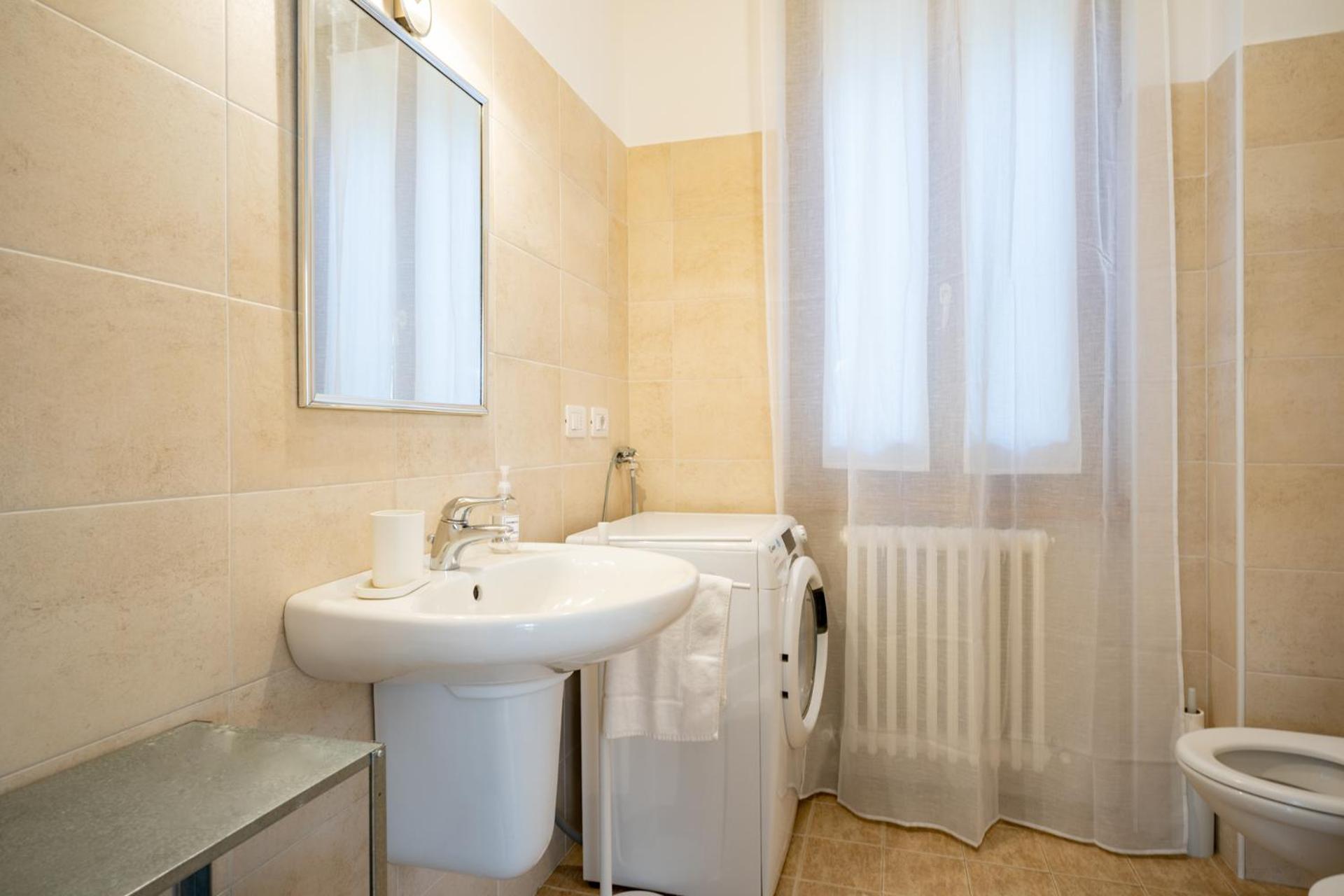 Terrazza Fucinetta Apartment Introbio Екстериор снимка